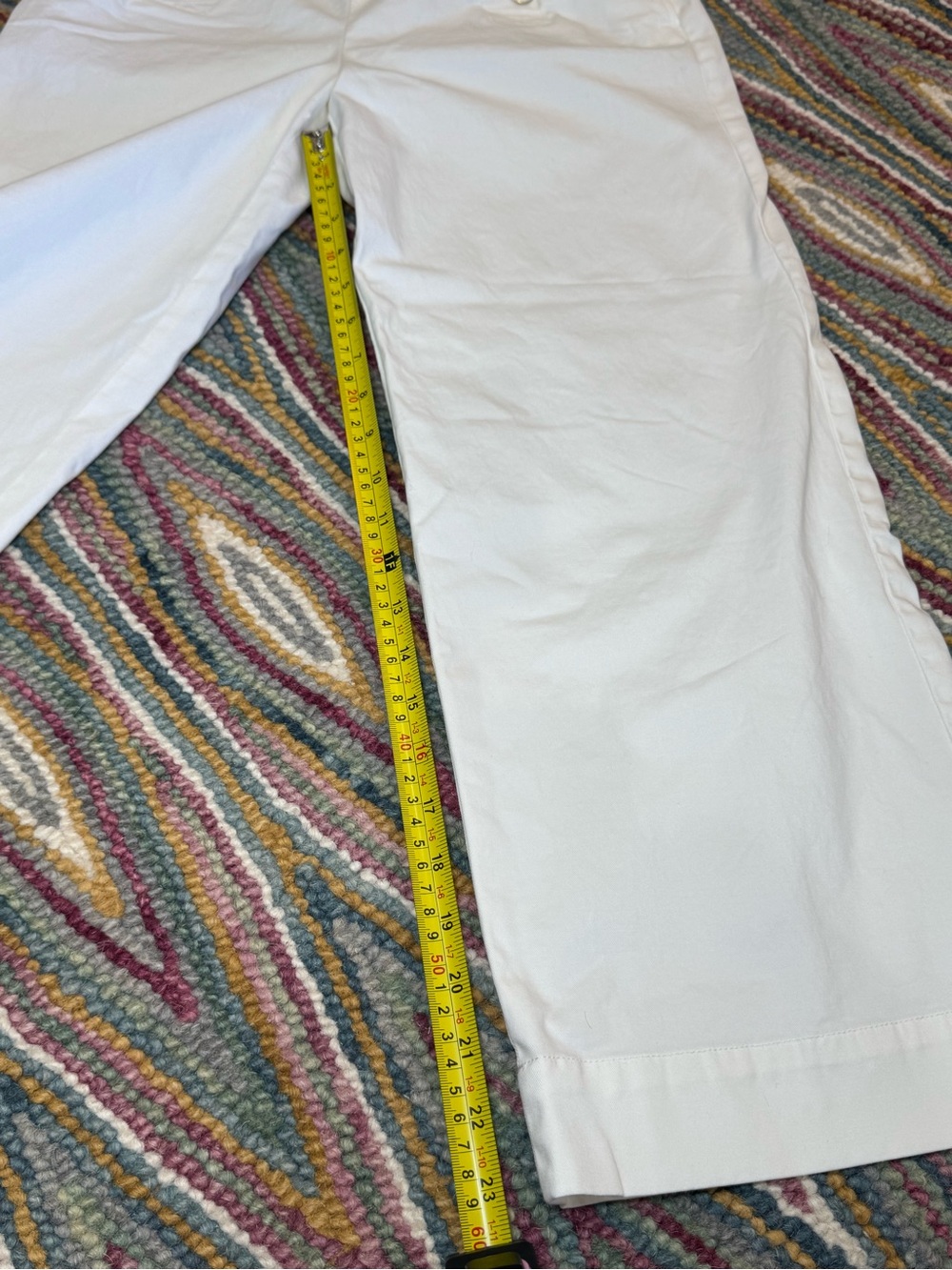 ▫️⚪️ Zara White High-Waist Capri Culottes with Gold‎ Button Detail ⚪️▫️ - Picture 6 of 7